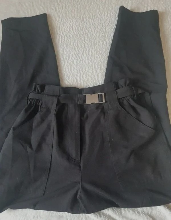 Pantalon taille haute noir avec ceinture intégrée 36 - S